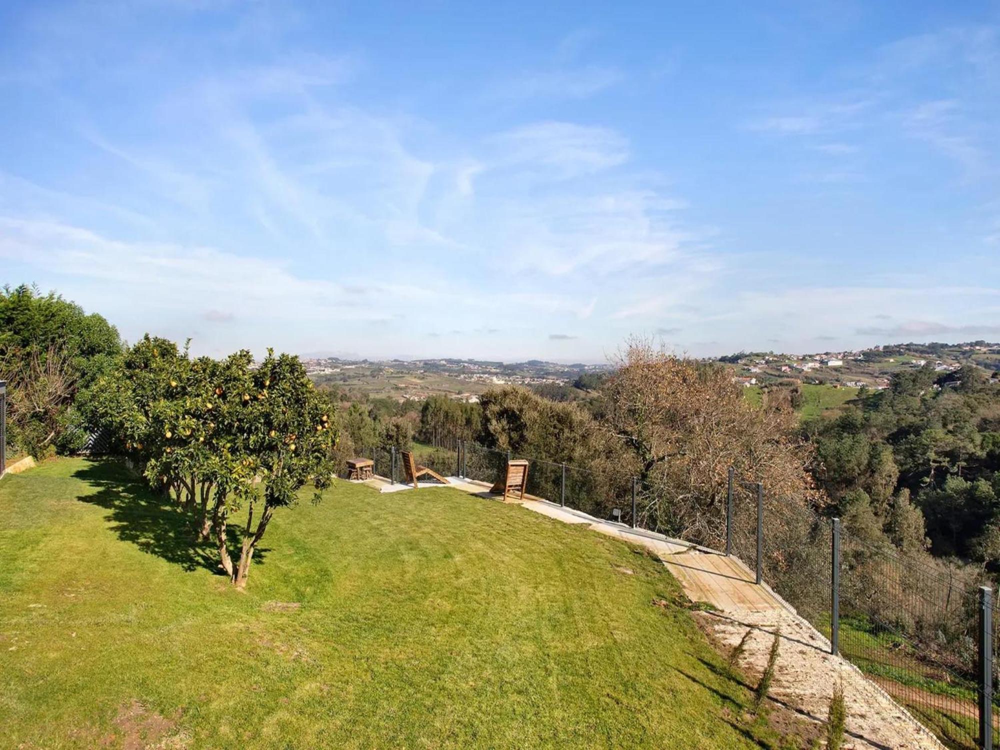 Alluring Villa With Private Pool, Garden And Coast Salir de Matos Exterior foto
